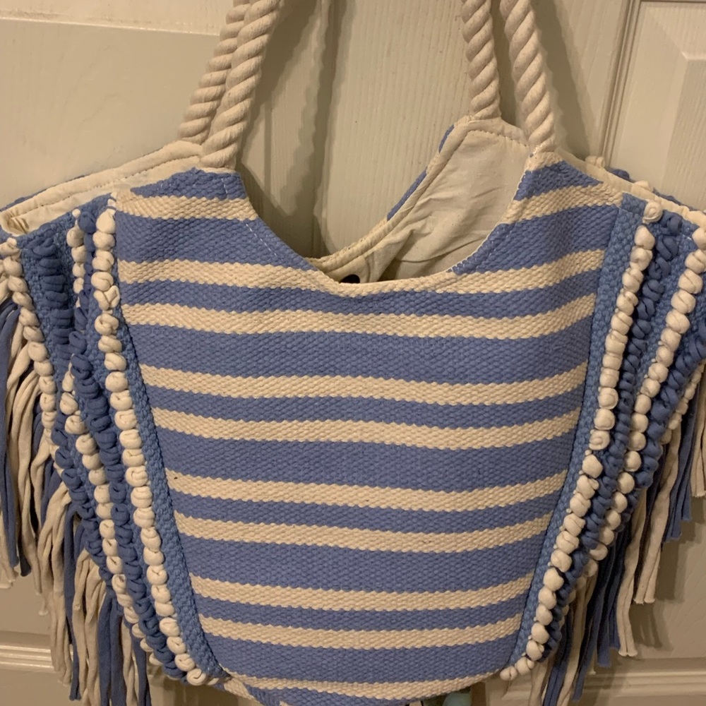 Tote bag